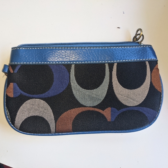 Coach Wristlet - Picture 1 of 3